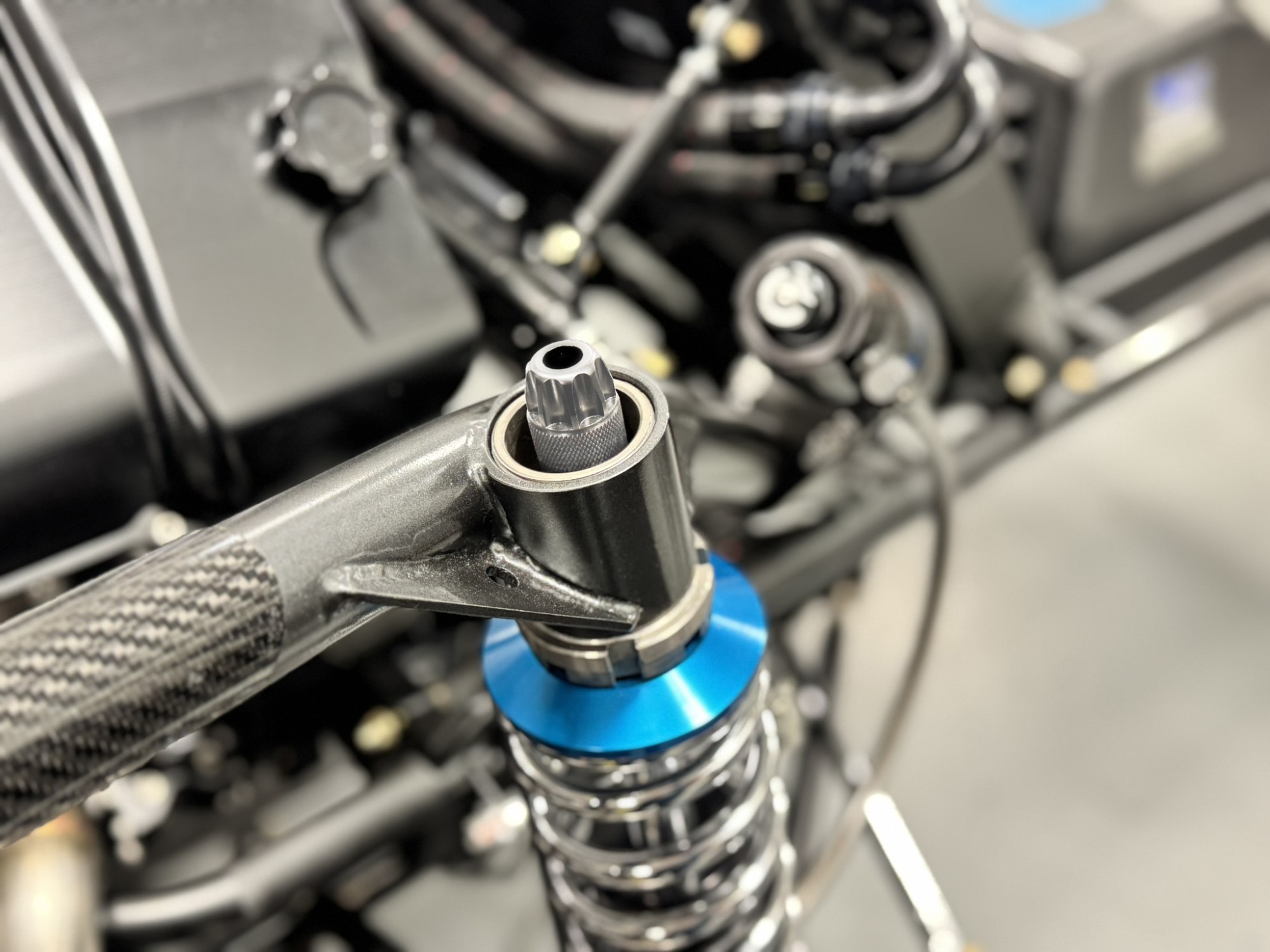 Extended Drag Strut Adjustment Knobs